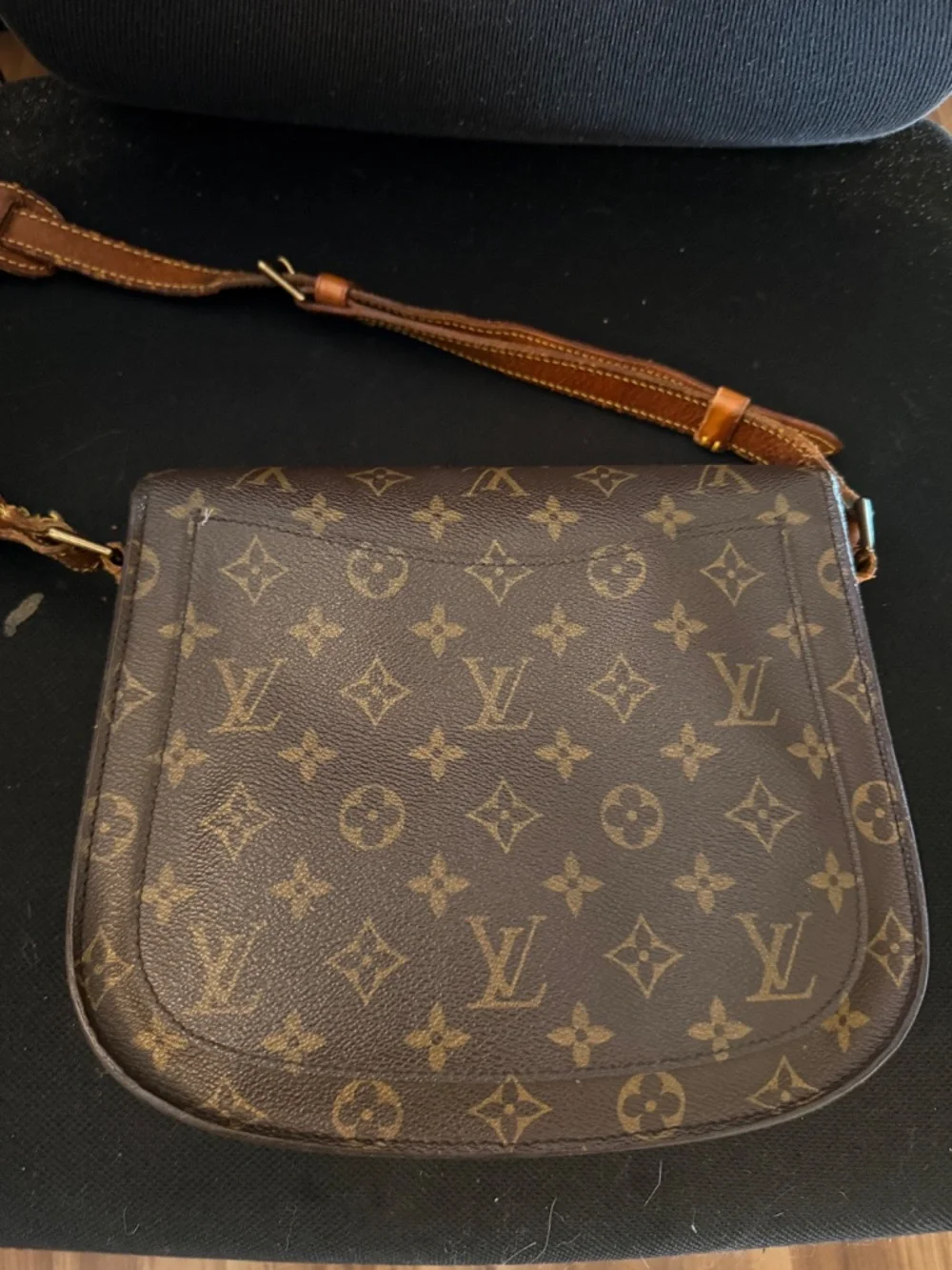Louis Vuitton Saint Cloud. GM size